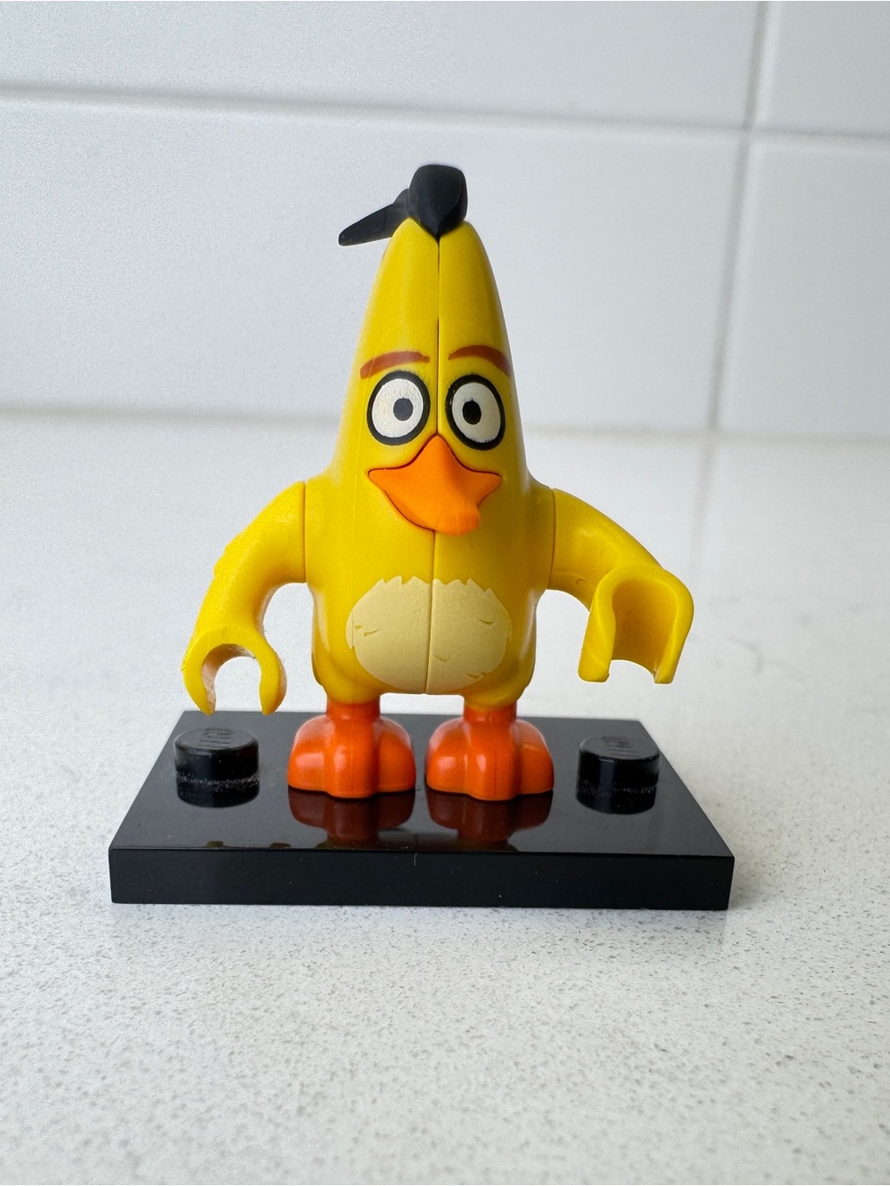 Lego Minifig - Chuck - The Angry Birds Movie